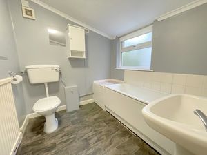 Station Road- click for photo gallery